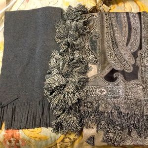 Bundles of scarfs